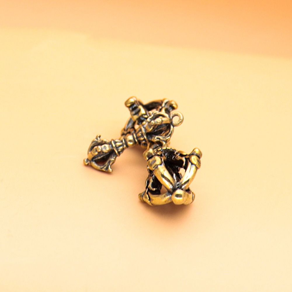 

Ручная работа Маленькая статуэтка из латуни Брелок Подвеска Ремесла Ваджра Пестик Ключ Украшения Офис