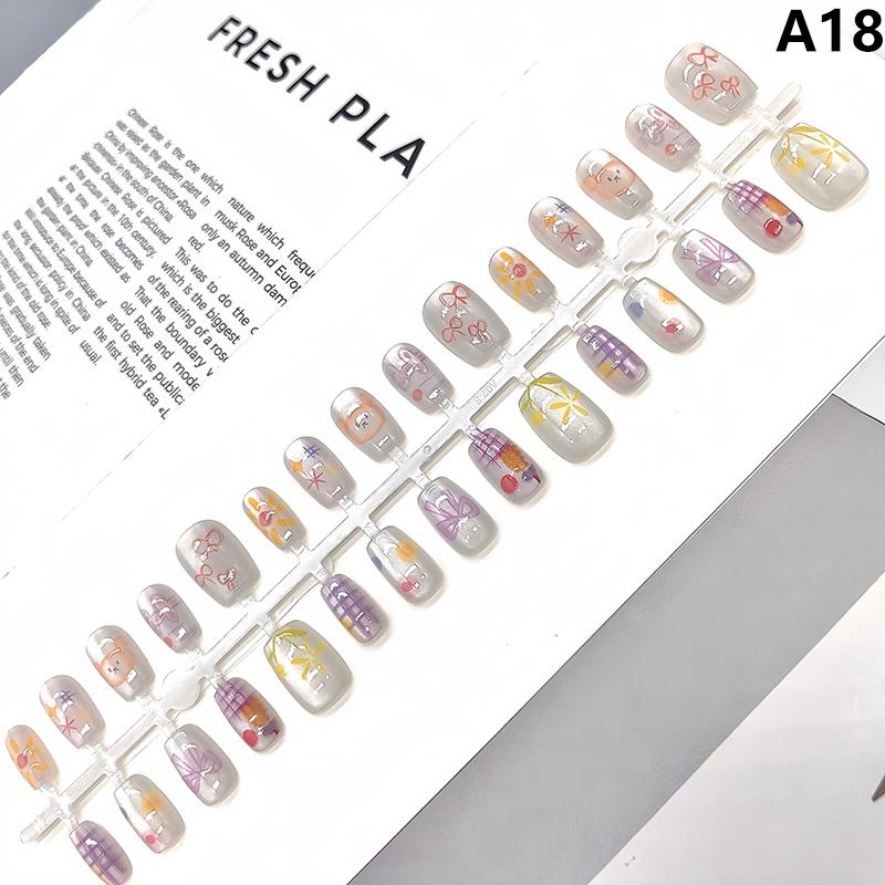 30Pcs Short Square False Nails Cat Paw Petal Design Wearable Fake Nails Simple Artificial Press On Nails Tips Art Decoration