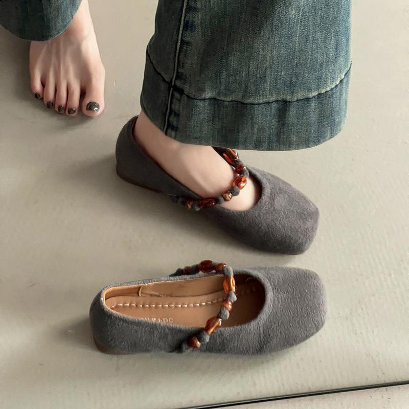 Beaded flat bottom shallow mouth single shoes women's 2025 new autumn gentle matching skirt national style Mary Jane shoes Doudou shoes