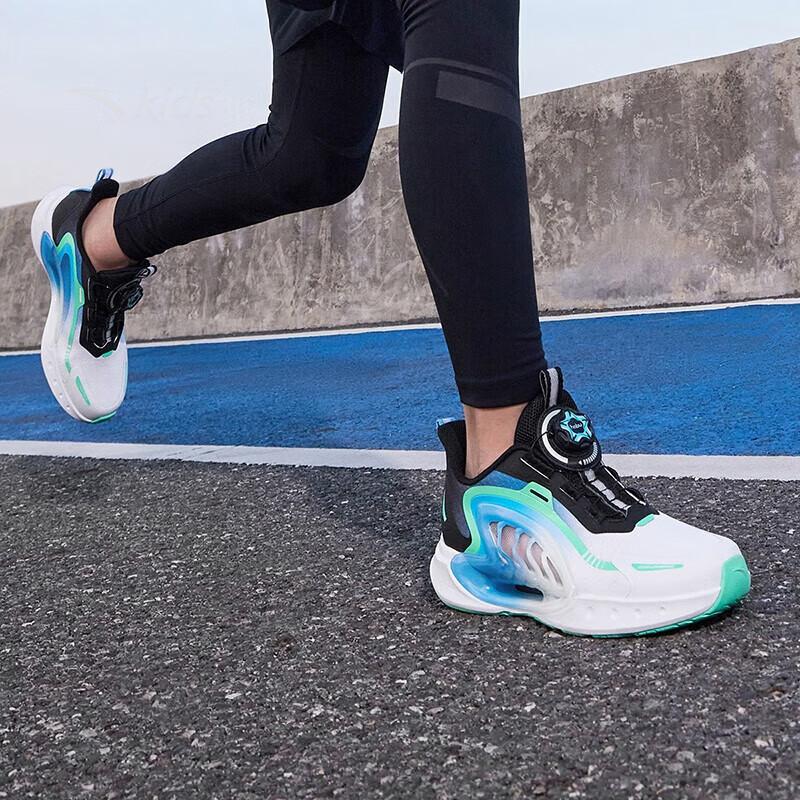 Anta Kids Zhumyue 2.0 Shock Absorbing Wear Resistant Breathable Low Top Running Shoes Kids sneaker White Black 312425518-1