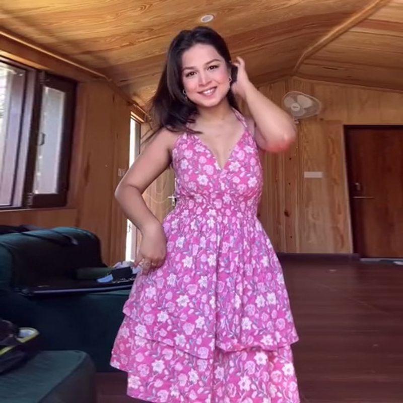 

Summer Sweet and Spicy Style V-neck Halterneck Lace-up Skirt Sexy Backless Dress Rose Red S