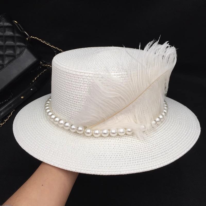 

Ins Chic Summer Pearl Chain Feather White Grass Lady Fedoras Cap Women Leisure Panamjazz Hat head size 57cm
