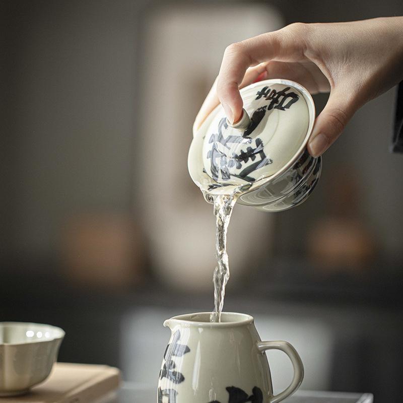Retro Handwritten Ceramic Cover Bowl Teacup Kung Fu Tea Set Household Tea Bowl with Cover Anti-scalding Gourd Tea Bowl