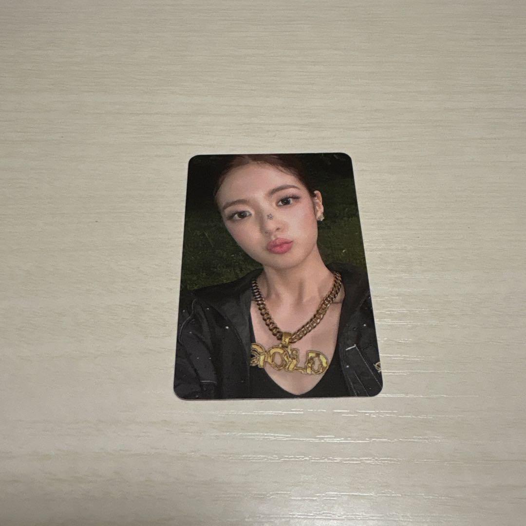 

[USED] ITZY trading card rear GOLD Starriver Chinese bonus