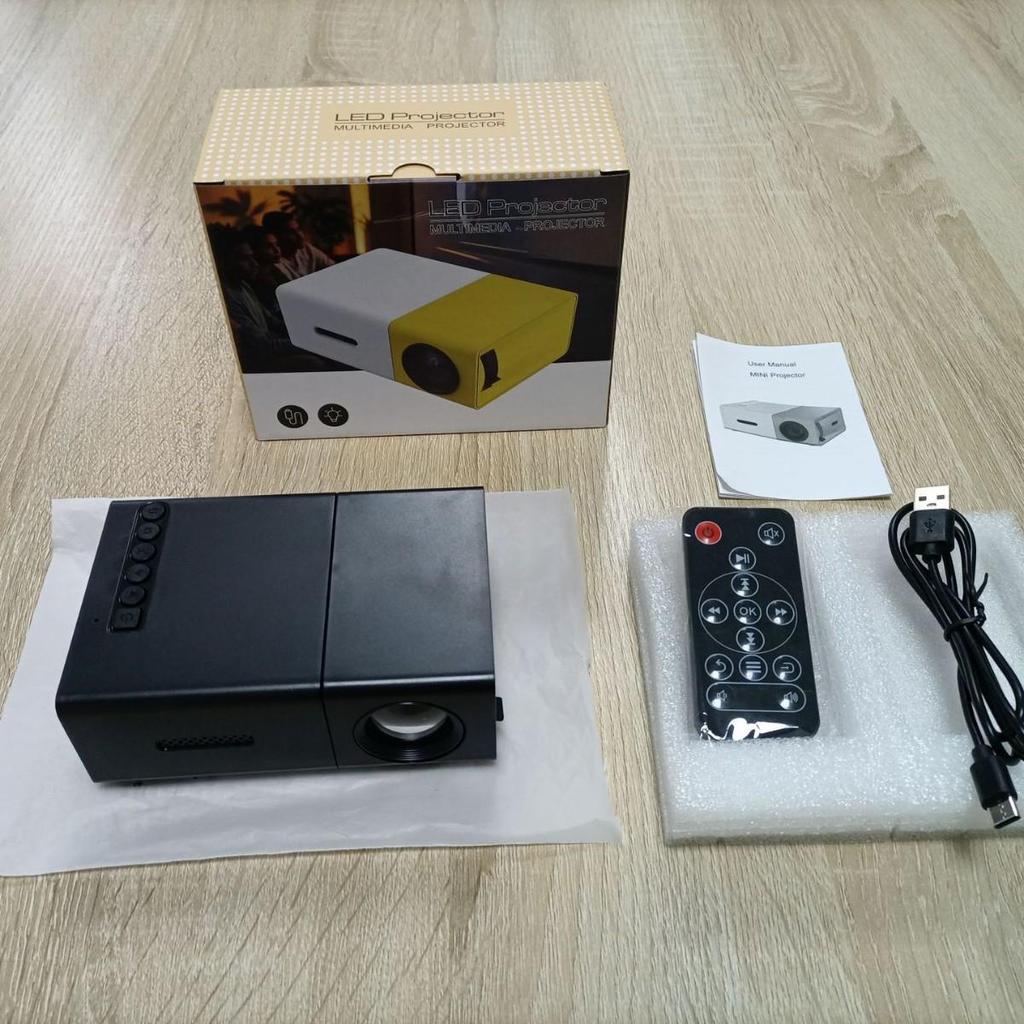 Best-Selling YG300 Mini LED Portable HD Projector for Home Theater
