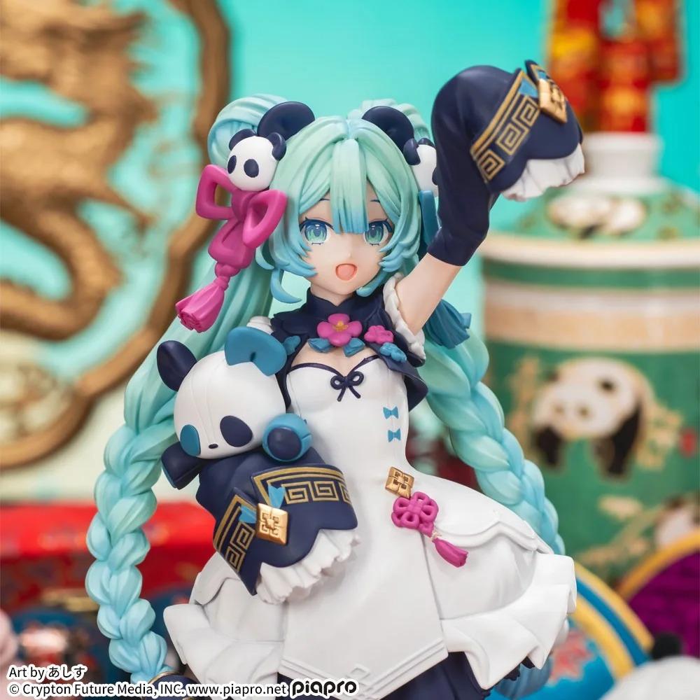 18cm Hatsune Miku Cute Desktop Chinese Style Fashion Panda Action Figure, Cute Girl Model PVC Collectible Figure Ornament