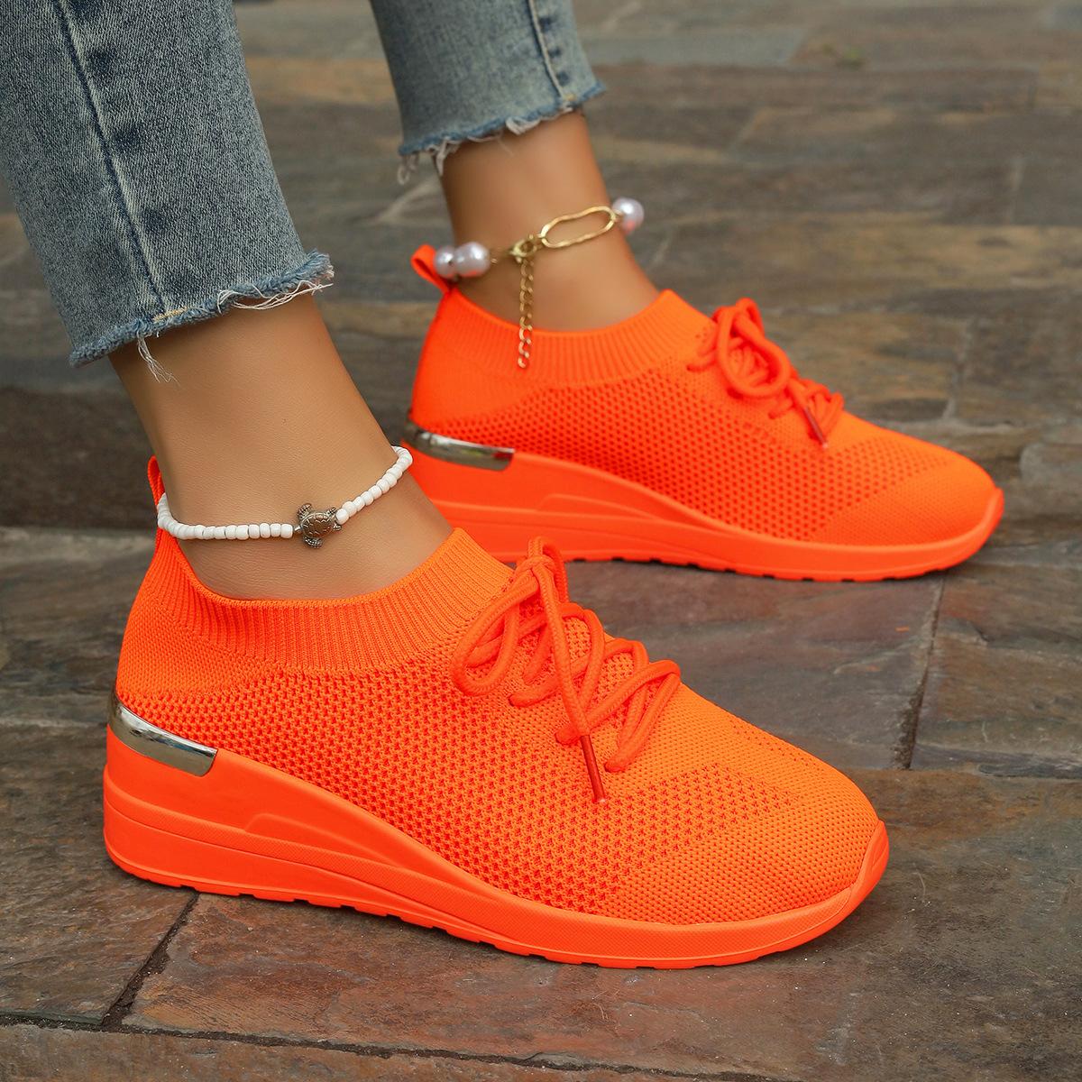 

Большие размеры спортивной обуви женские летающие плетеные удобные и универсальные повседневные ленивые ноги танкетка одинарные туфли 44 оранжевый