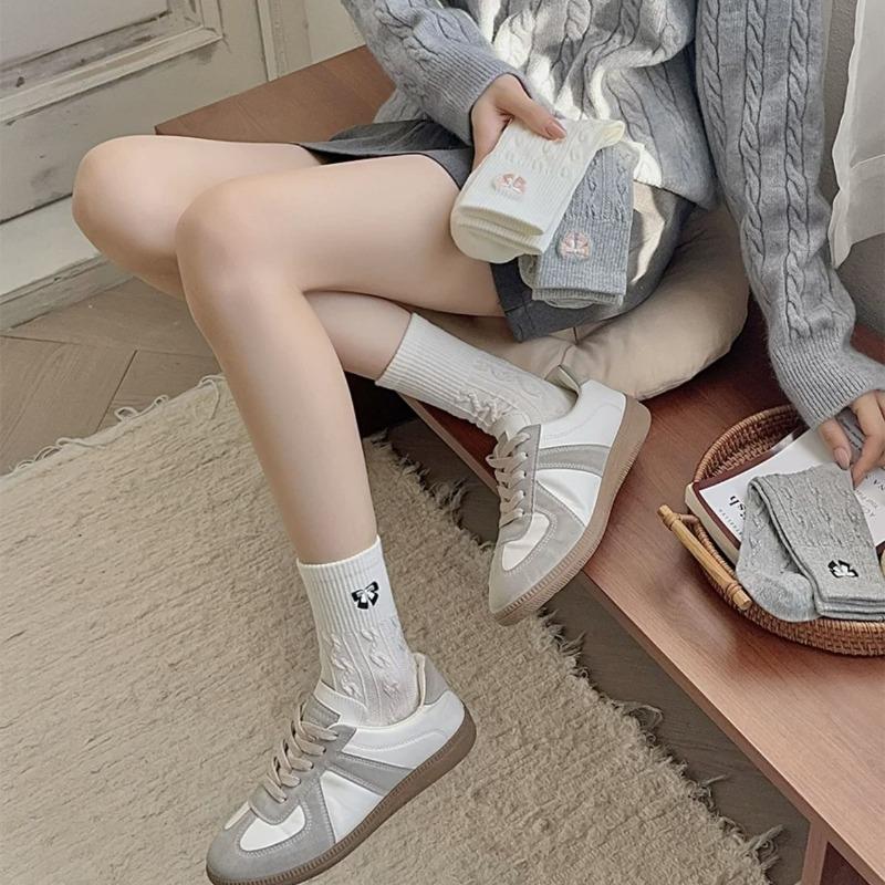 5 Pairs of Female Spring and Autumn Sweet Bow Pure Color Hemp Pattern In The Tube Pile Pile Cotton Socks