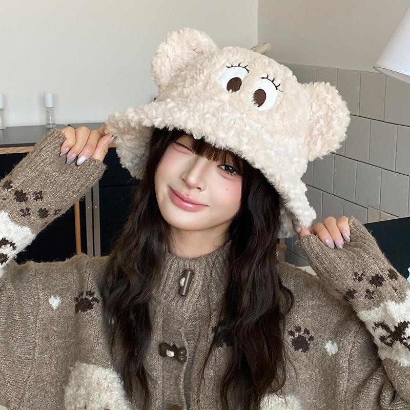 Cartoon Lamm Samt Fischerhut für Damen Japanisch Niedlich Großäugiger Plüschhut Warm und Ohrenschützend Niedlicher Schlupfhut Kleines Gesicht