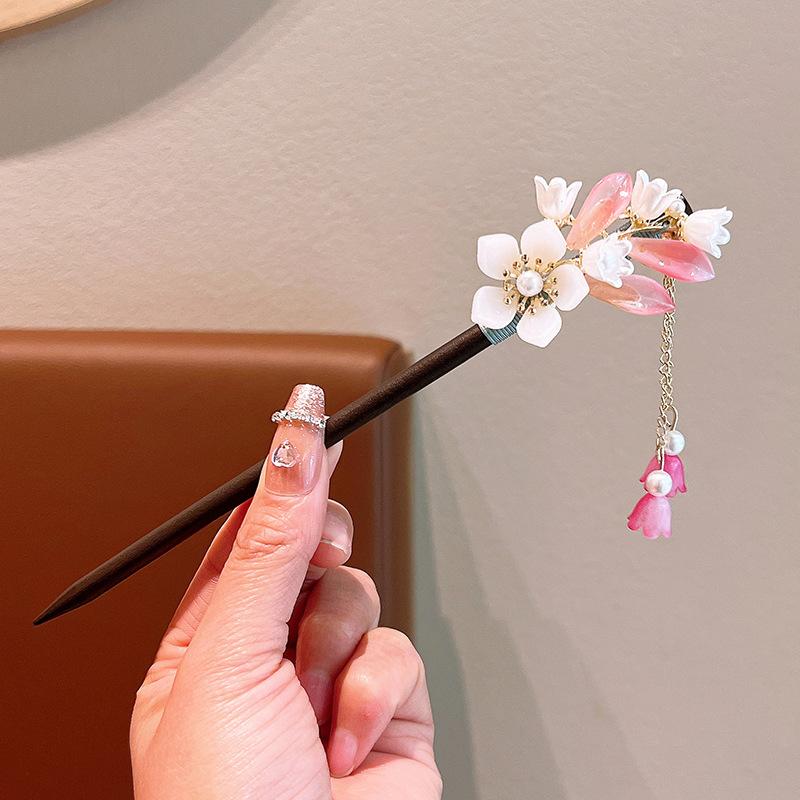 Exquisite Flower Tassel Wooden Hairpin Retro Chinese Style Handmade Floral Hair Stick Vintage Girls Women Hanfu Hair Accessories