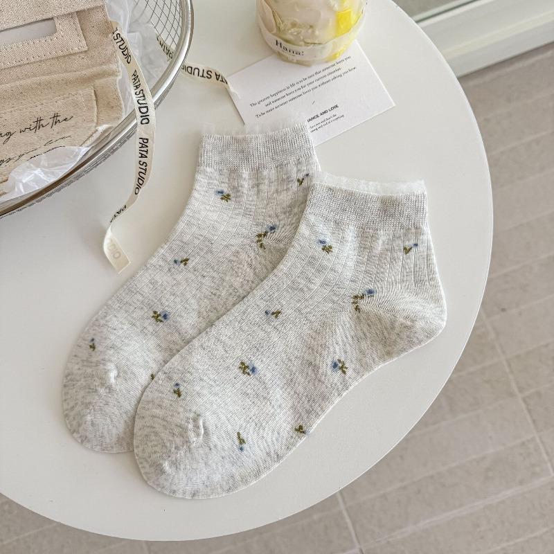 Floral-patterned Socks for Ladies In Spring and Summer, Lightweight, Sweat-absorbent, Breathable Short Tube, Chiffon Top