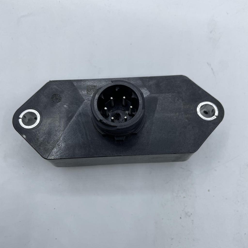 K113466: Jiefang J6P New JH6 Dual-Control Air Pressure Sensor Plug K157855