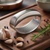 Stainless Manual Garlic Press with Handle, Easy To Use Garlic Mincer and Crusher for Kitchen