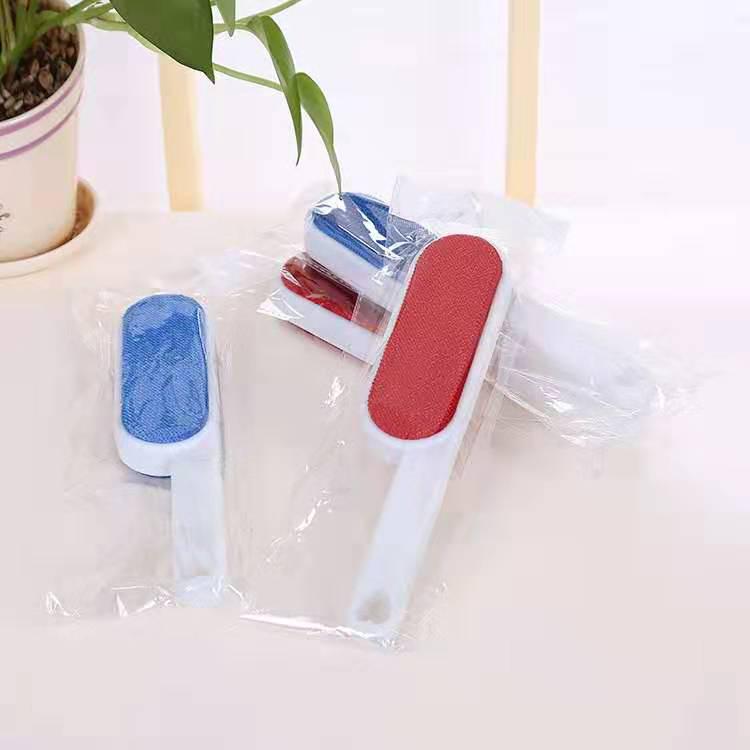 Double-Sided Electrostatic Clothing & Hair Remover Brush