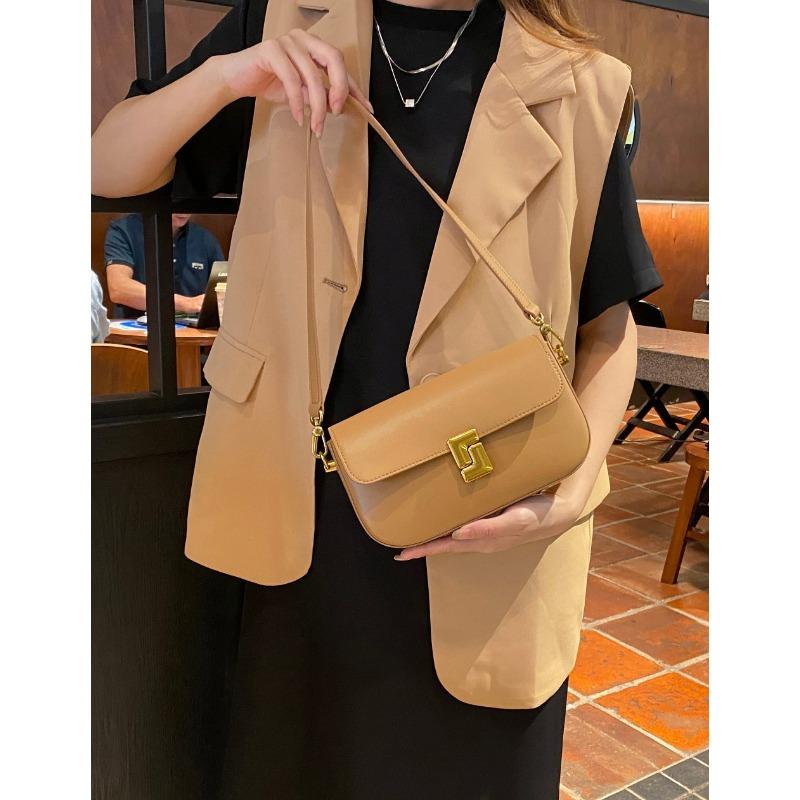 

Новая французская сумка под мышкой на лето Высококлассная и универсальная кожаная сумка для женщин Нишевая сумка кроссбоди на плечо