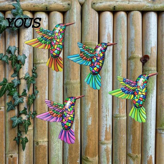 Modern Home Wall Ornament Metal Hummingbird Art Decor, Iron Colorful Bird Fence Decoration, Patio And Garden Decoration Outdoor Sculpture Hanging