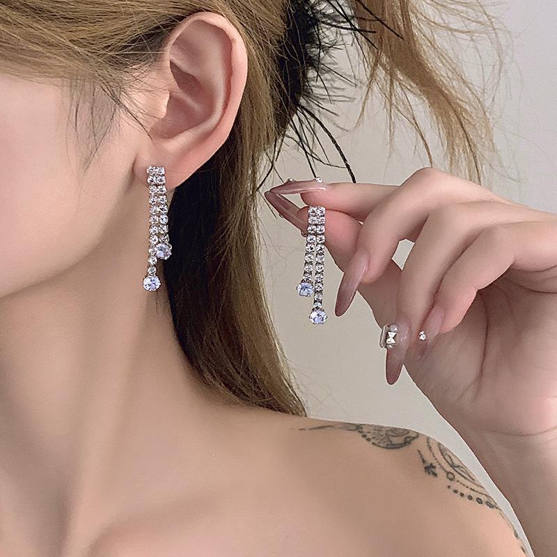 Elegant Diamond Choker & Jewelry Set for Women - 2024 European & American Wedding Accessories