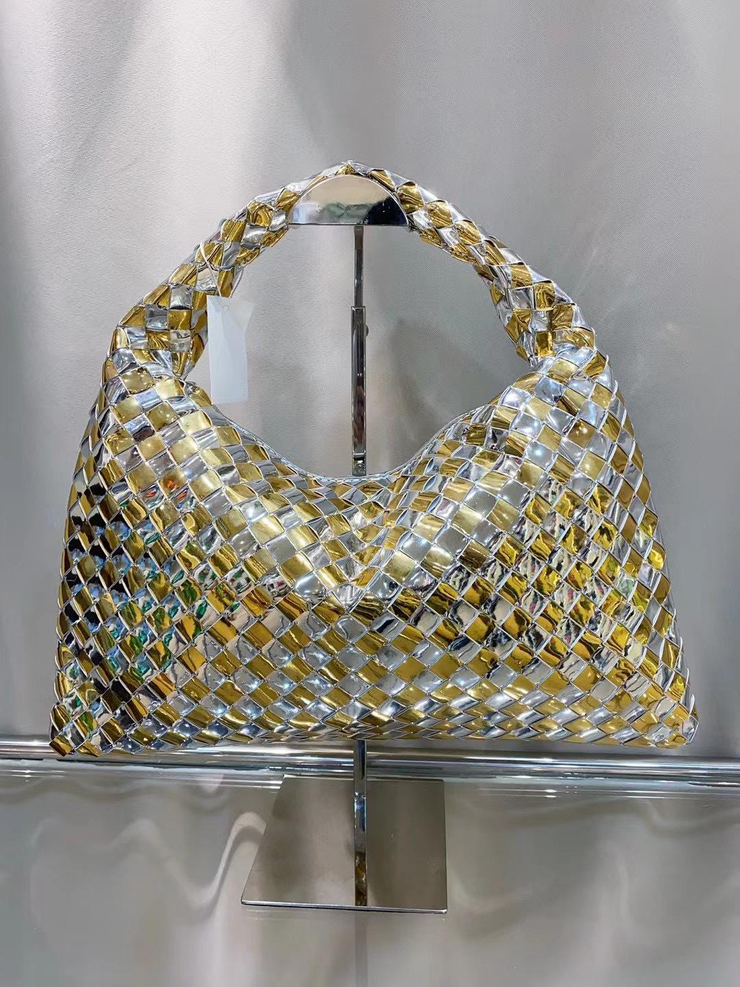 

2024 Новая женская плетеная мини-сумка через плечо - DIVANI 26 x 11 x 15 cm золотой