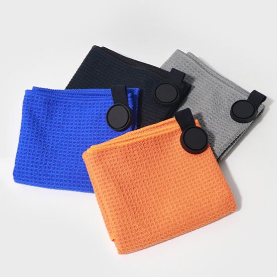 Magnetic Microfiber Golf Towel with Carabiner Quick Drying Absorbent Sports Towel Waffle Pattern Golf Club Ball Cleaning Cloth Golf Accessories Golfer