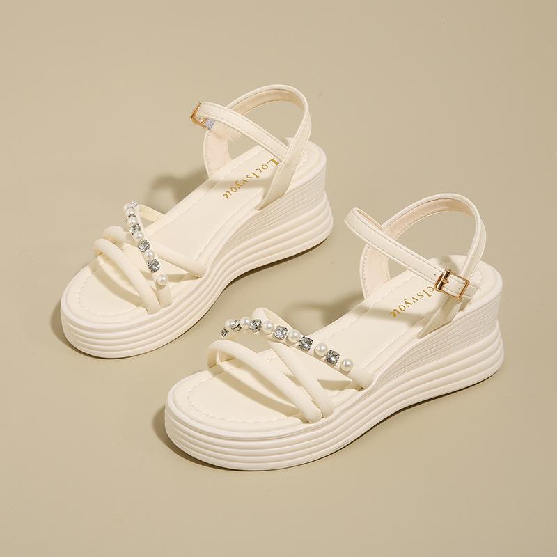 One Word with Roman Sandals Girl 2025 New Summer Trendy with Fairy Style with Skirt Pearl Platform Beach Shoes Girl
