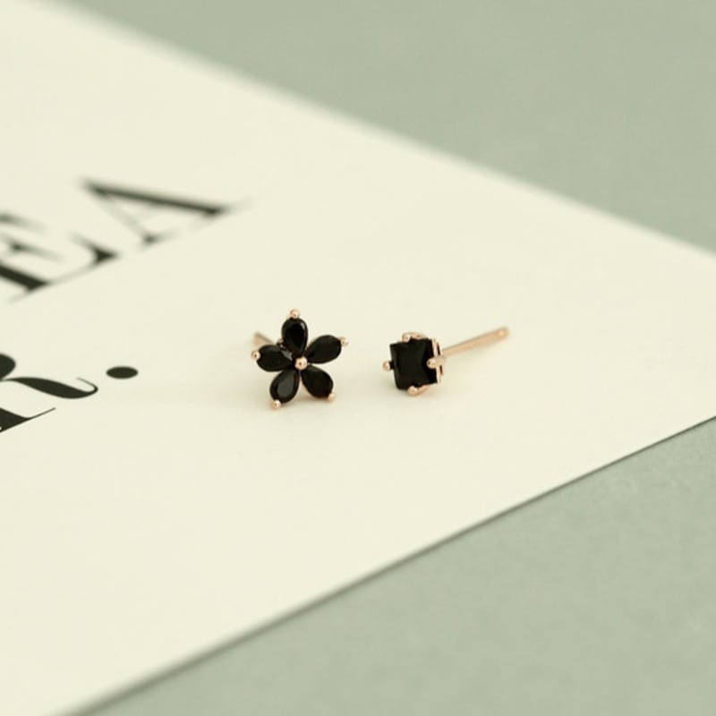 JUDY AND PAUL Mare Black Crystal Flower Anklet Earrings