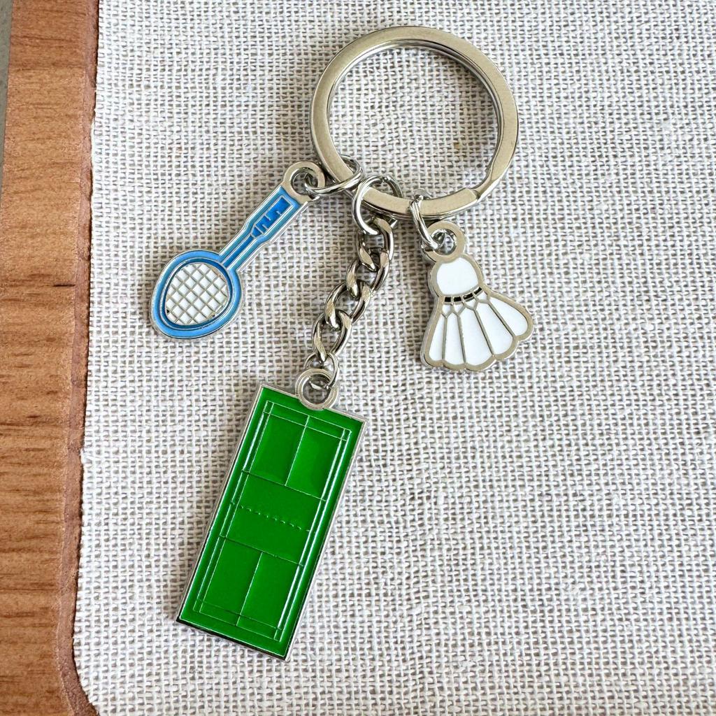 Creative Metal Sports Keychain Set: Ping Pong, Football, Badminton, Basketball Pendant