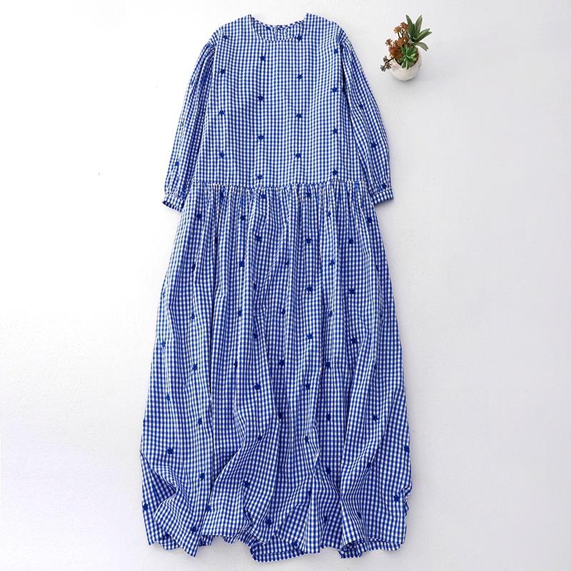 Blue round neck embroidered cotton and linen dress women's 2025 spring and summer new loose casual fine plaid seven-quarter sleeve long dress