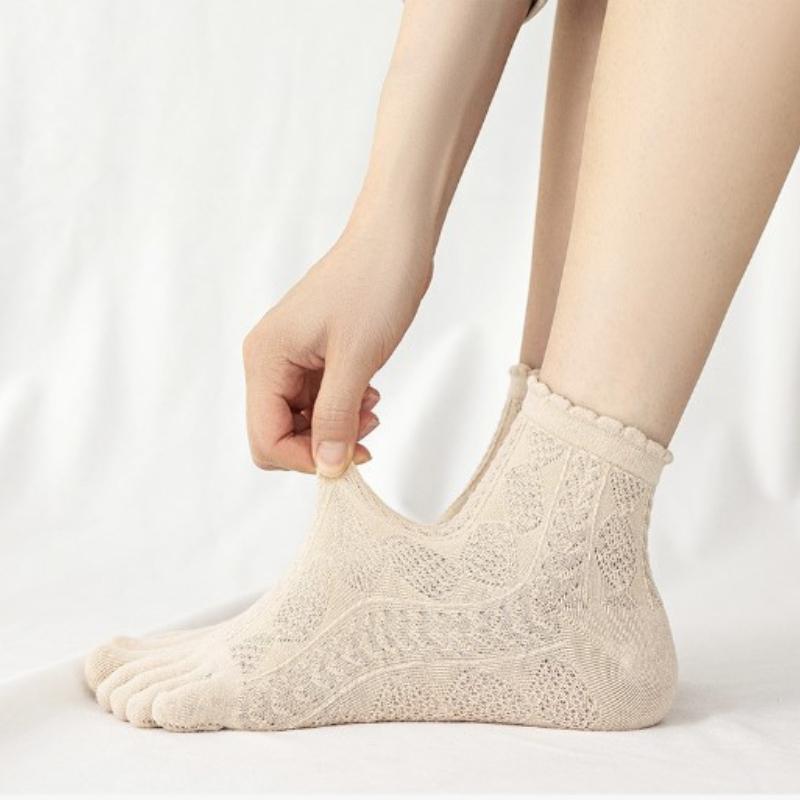 6 Pairs Women Spring and Autumn Pure Cotton Five Finger Socks Retro Solid Color Lace Striped Split Toe Socks Vintage Comfortable Socks