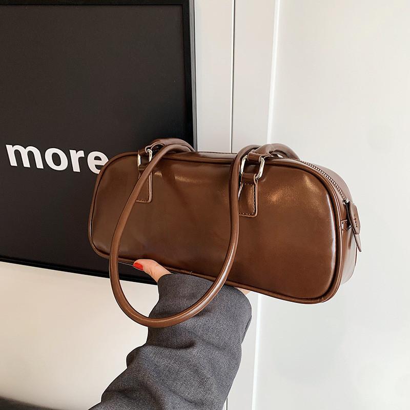 Boston Bag Large Capacity 2024 New Handbag Single Shoulder Bag Women's Versatile Pillow Bag Urban Minimalist Style