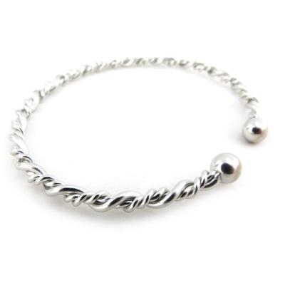 [J3613] - Silver 'Choreography' Bracelet