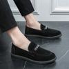 Scarpe da Uomo in Pelle Scamosciata Moda Hot Selling Europa America Suola Morbida Suola Massaggiante Comoda Mocassini, Scarpe Piatte da Uomo per Affari