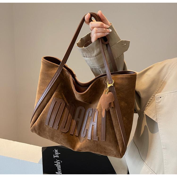 Autumn and Winter Retro Large-capacity Bag Women's 2024 New Fashion Commuter Shoulder Bag Suede Matte Tote Bag