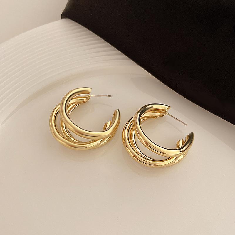 Metal Simple Versatile Earrings Personality Exaggerated Earrings Temperament Advanced Sense Earrings Fashion Earrings Women