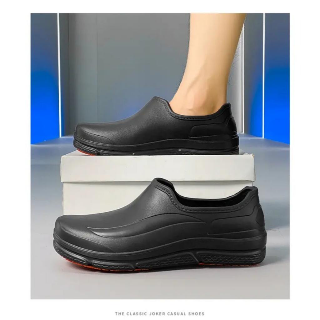 New Set of Feet Kitchen Special Work Shoes for Men Waterproof Non Slip and Oil Proof Slip On Chef Shoes Rainwater Shoes