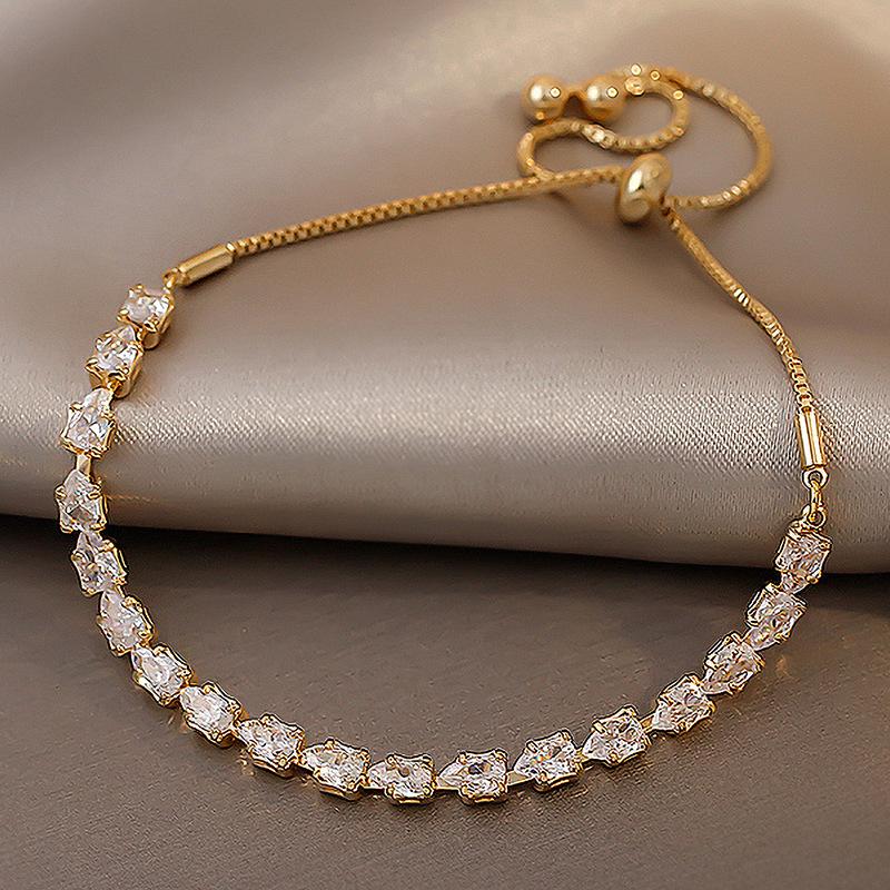 Luxury Adjustable Bracelet Women's Fashion Temperament Geometric Square Rhinestone Bracelet Wristband Party Wedding Zircon