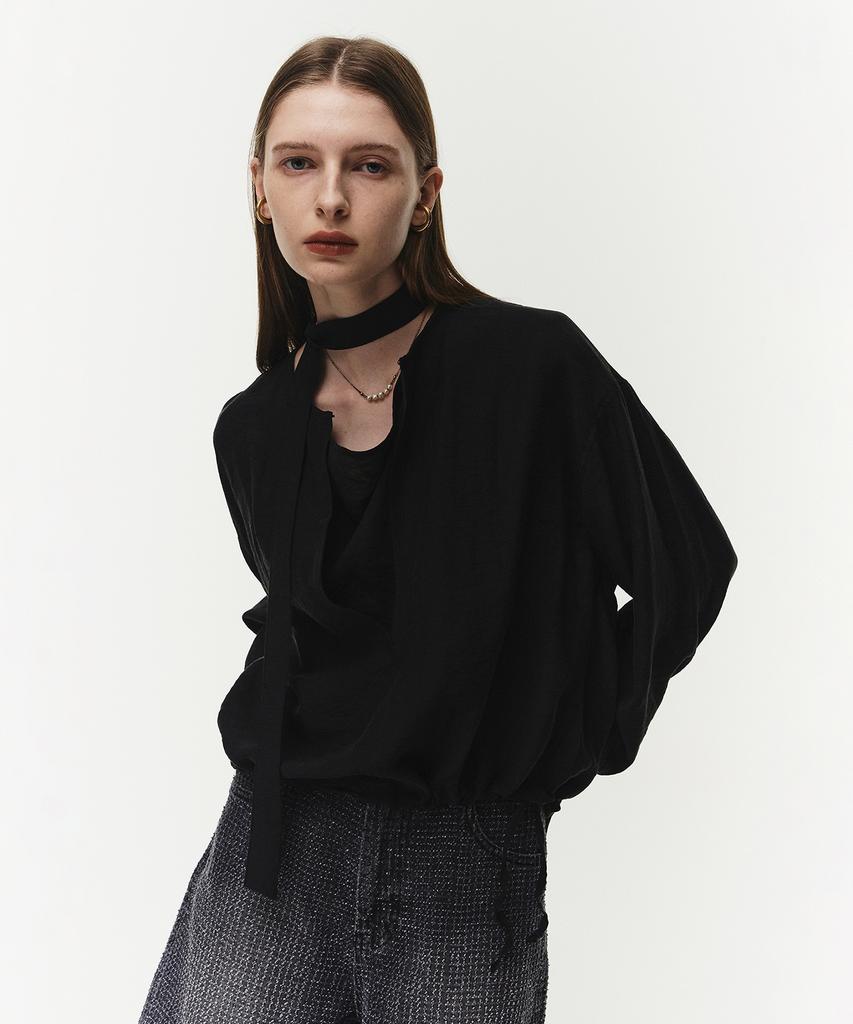 NOIRER FOR WOMAN Silk Draped Scarf Blouse (Black)