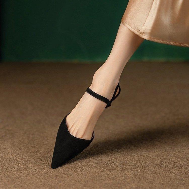 French sandals, new models with black high heels, retro thick heel pointed single shoes