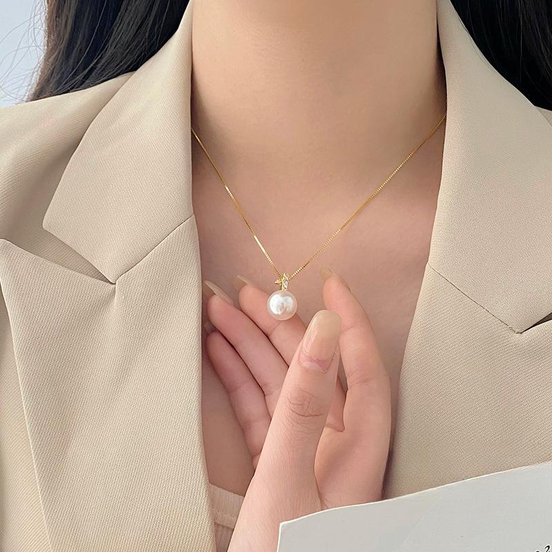 New Chinese Style Leaf Pearl Necklace for Women, Light Luxury, High-end, Niche Design, Neck Decoration