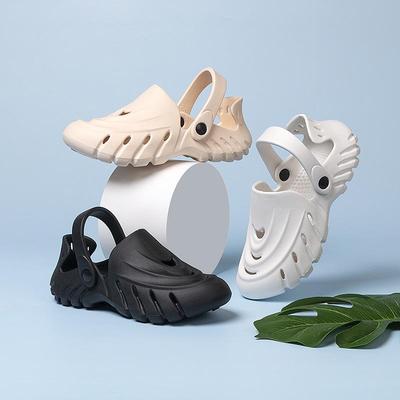 2024 Atmungsaktive Sandalen mit geschlossener Zehenpartie: Lässige Strand- & Gartenschuhe für Paare