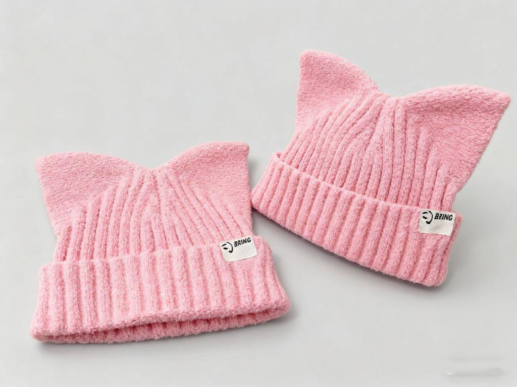 Women's Korean Fashion Cat Ear Wool Hat – Large Head Circumference, Knitted for Warmth, Shows Smaller Face, Perfect for Autumn & Winter