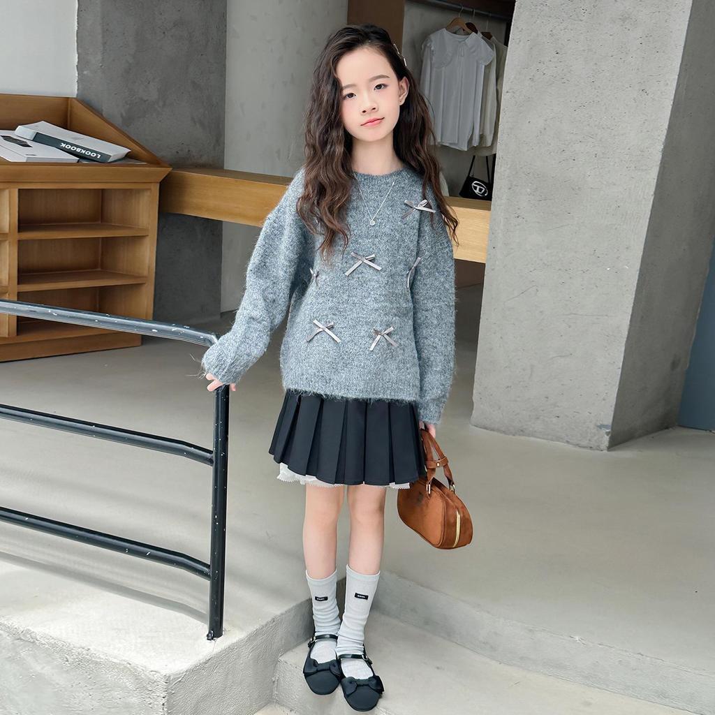 2025 Girls' Fashion: Round Neck Wool Sweater for Autumn/Winter - Medium & Large Children's Knitted Style