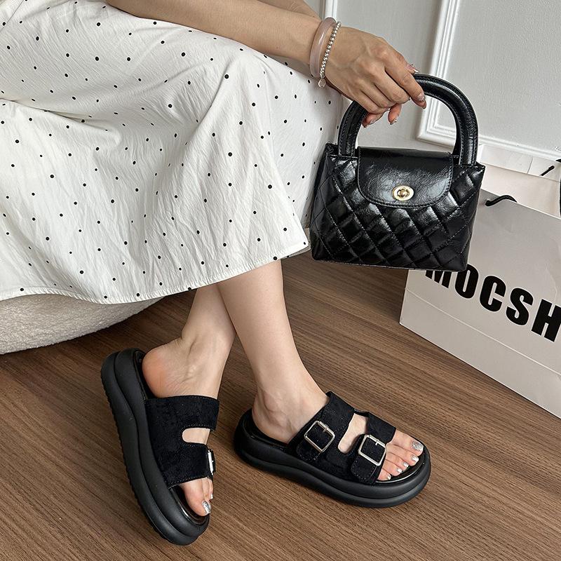 Thick bottom heightening cool slippers women's summer wear 2025 new fashion versatile muffin temperament beach one-word slippers