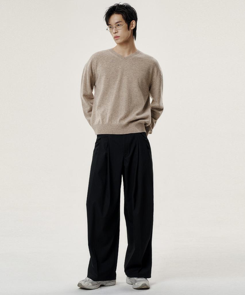 NOISE Cashmere Merino Wool V-Neck Knit - Beige