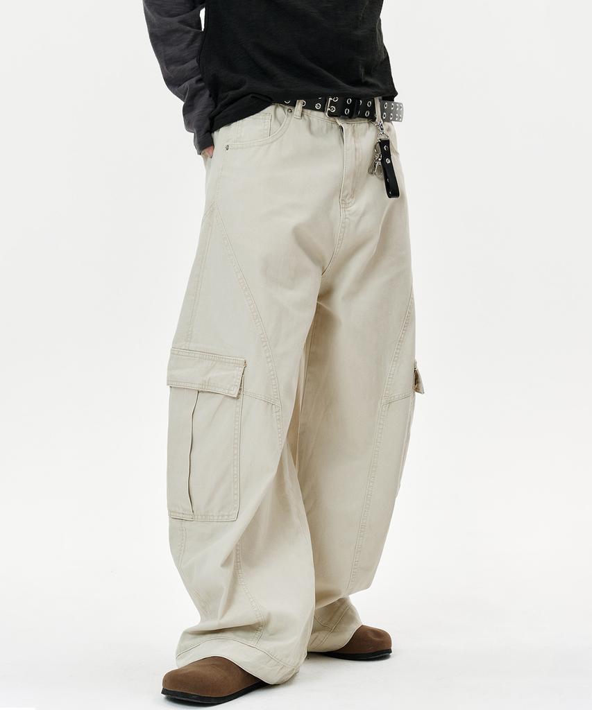 DEEP SENSE Slit Cargo Curved Pants - Beige