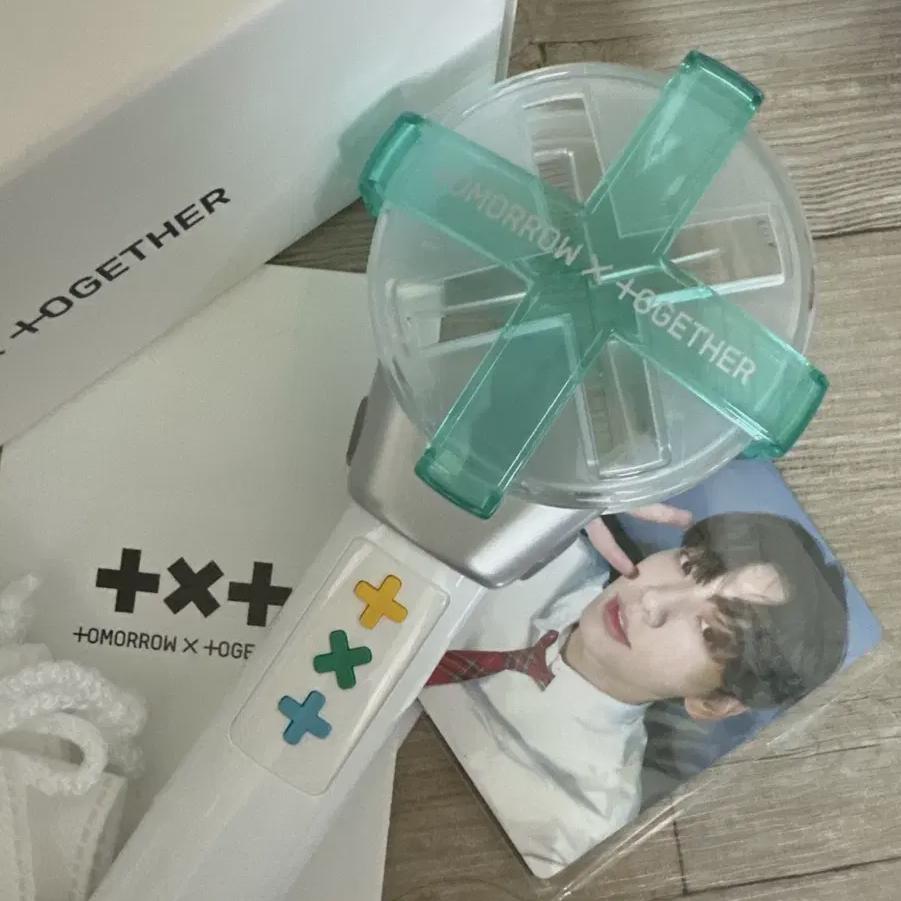 

Tomorrow X Together Лайтстик Версия 1 Продается~