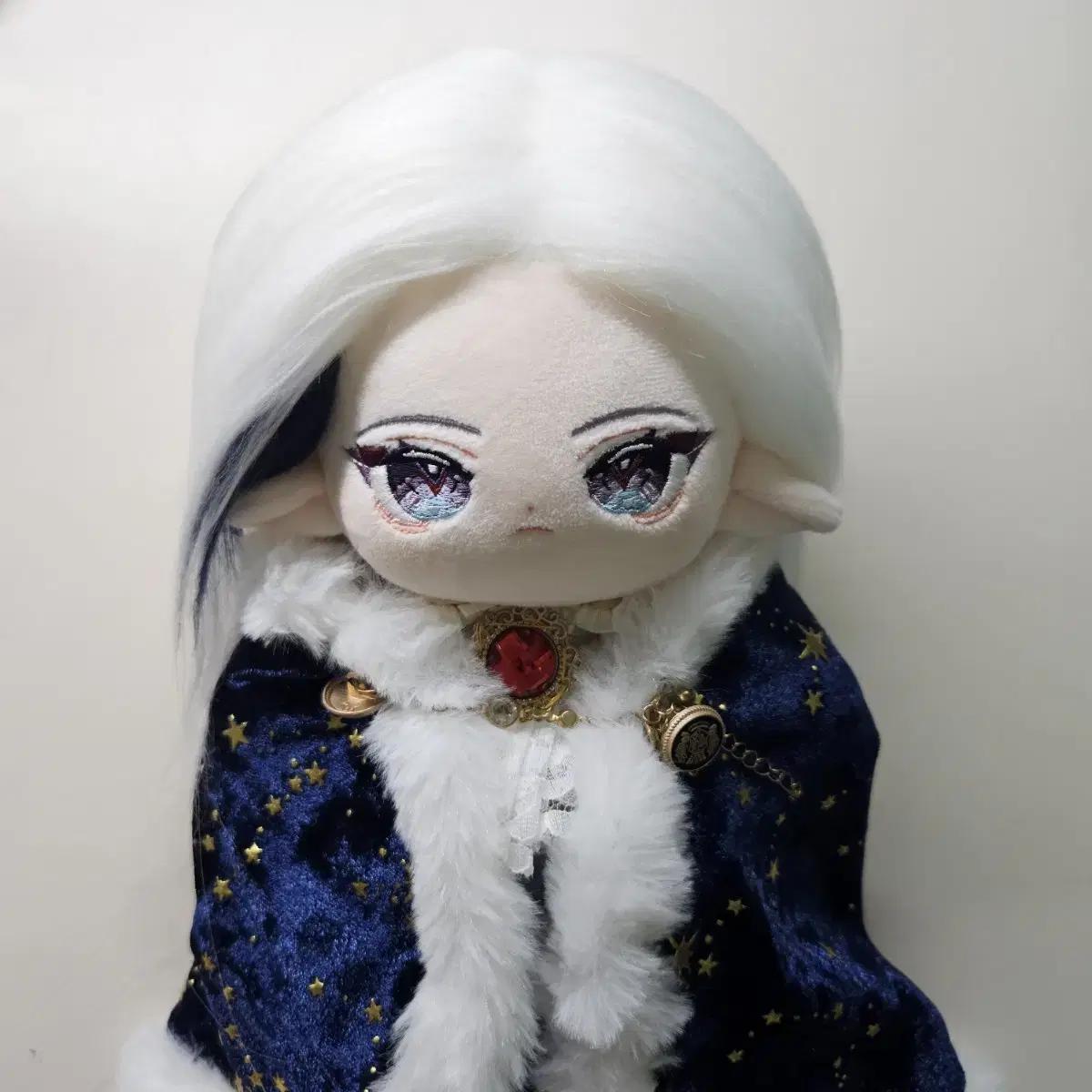 

() Кукла Nevillette из хлопка 20 см + партия одежды