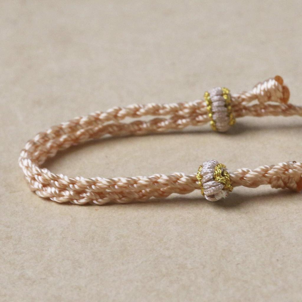 Handgewebte achtsträngige ethnische Schlüsselbeinkette