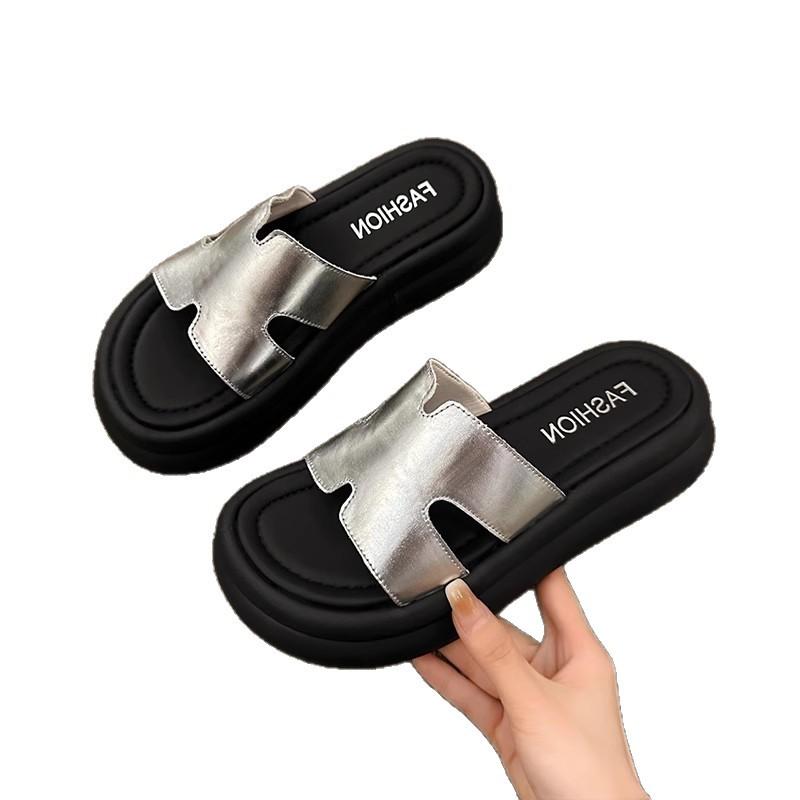 Thick-soled one-word slippers summer wear new with skirt French casual seaside beach sandals
