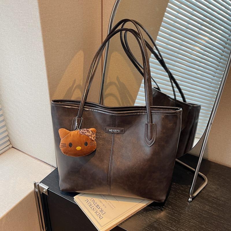 Premium Sense Simple Shoulder Bag Women's New Casual Fashion Large Capacity Commuter Bag Retro Tote Bag