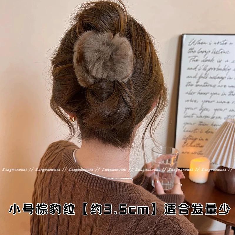 Cute Plush Grab Clip, New High-end Hairpin, High Ponytail On The Back of The Woman's Head, Shark Clip,  Hair Accessories